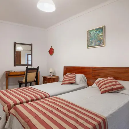 בית נופש Townhouse Bregat