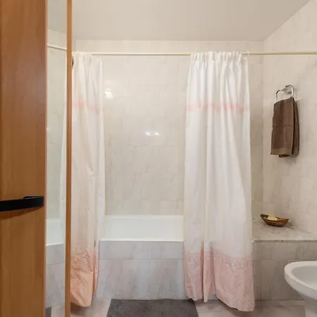Townhouse Bregat 波连斯萨