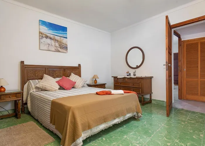 Townhouse Bregat Holiday home